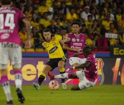 Barcelona SC e Independiente del Valle quedaron listos para el partido que se jugará este martes a las 19h00 en el estadio Monumental.