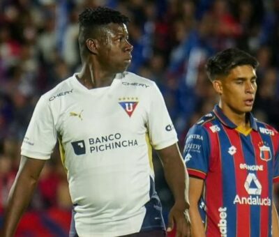 Deportivo Quito empató sin goles con Liga de Quito en el estadio Olimpico Atahualpa.
