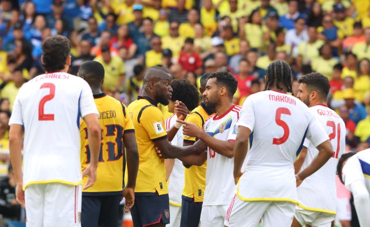 La selecciones de Chile y Ecuador se verán las caras en Santiago, por la fecha 14 de las Eliminatorias Sudamericanas.