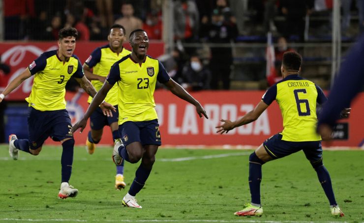 Ecuador y Chile jugarán esta noche (21h00) por la fecha 14 de las Eliminatorias Sudamericanas.
