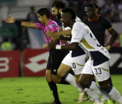 Liga de Quito venció sobre la hora 1x2 a Deportivo Cuenca, en el estadio Alejandro Serrano Aguilar.