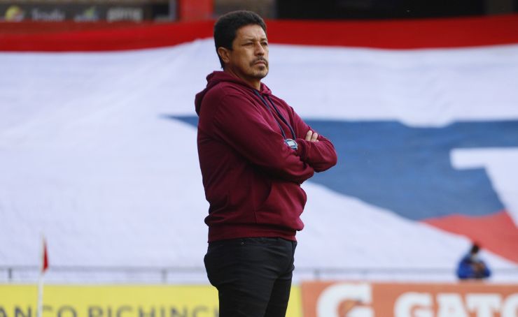 Técnico Universitario confirmó la salida de Paul Vélez, tras los malos resultados en la LigaPro Ecuabet 2025.
