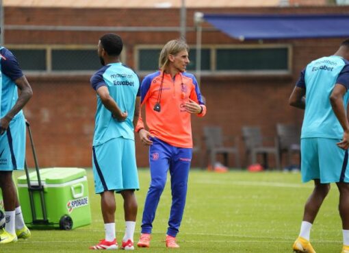 Sebastián Beccacece, entrenador de Ecuador, habló con los medios de comunicación, previo al viaje a Santiago y enfrentar a Chile.