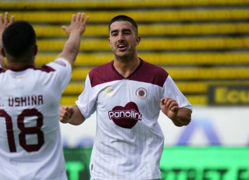 Vinotinto Ecuador se enfrentó a Universidad Católica en un partido que terminó con un marcador de 3-2 a favor del equipo local.