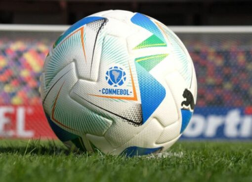 Con el objetivo de reducir acciones que demoren la reposición del balón y promover un juego más ágil y dinámico