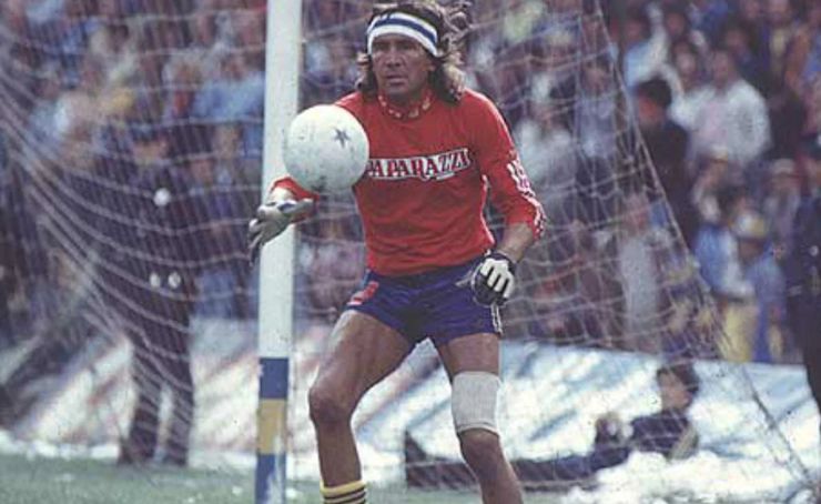 Falleció Hugo Orlando Gatti, conocido como "El Loco", una de las figuras más emblemáticas del fútbol argentino.