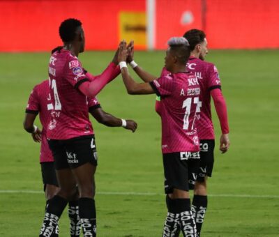 Independiente del Valle no tuvo problemas para golear 4x0 a Deportivo Cuenca en el estadio Banco Guayaquil, por la fecha 7