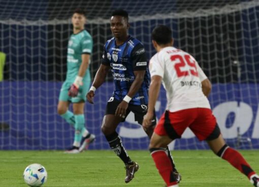 Independiente del Valle no pudo sostener un 2x0, y lo empataron 2x2 ante River Plate en el estadio Banco Guayaquil.