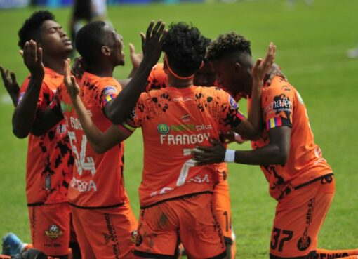 Libertad con buen fútbol, venció 2x1 a Mushuc Runa en el estadio Reina del Cisne, por la fecha 9 de la LigaPro