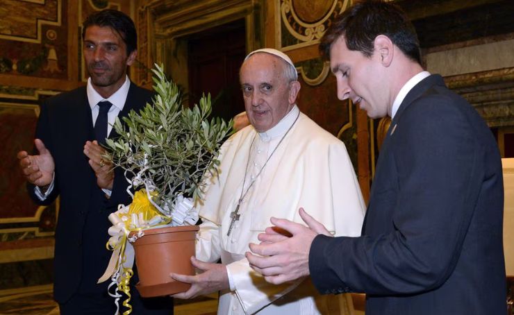 Lionel Messi se despidió la mañana de este lunes 21 de abril del papa Francisco con un emotivo mensaje en sus redes sociales.