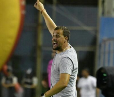 Nicolás Chietino renunció al Delfín tras la goleada que sufrió ante Vinotinto y los malos resultados en el campeonato ecuatoriano.