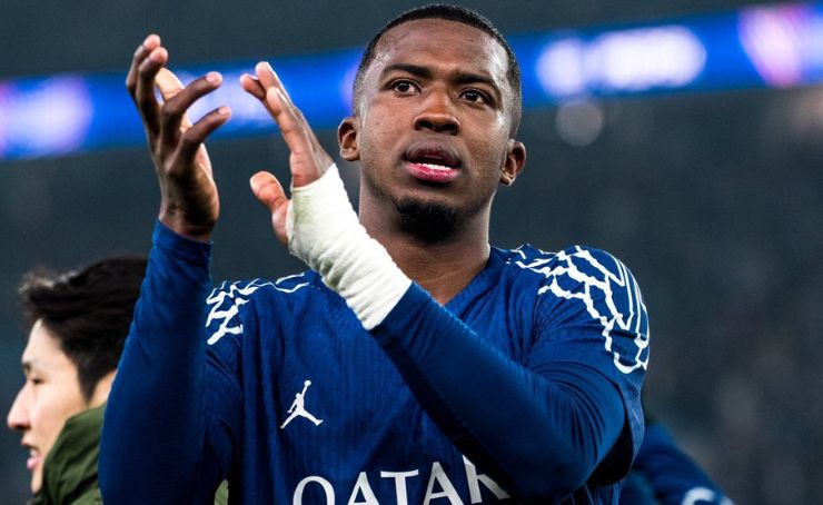 PSG de Willian Pacho que fue titular, venció por la mínima diferencia al Arsenal, por la semifinal de ida de la Champions League.