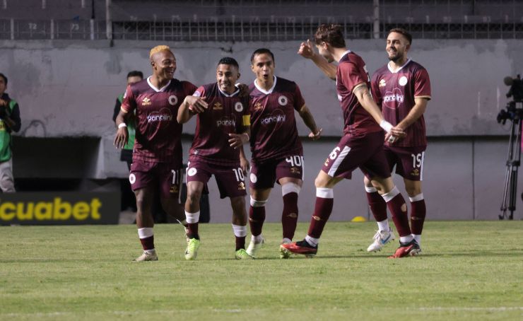 Vinotinto sigue mostrando un gran fútbol, al golear 5x0 al Delfín en el estadio Gonzalo Pozo Ripalda, por la fecha 8 de la LigaPro.