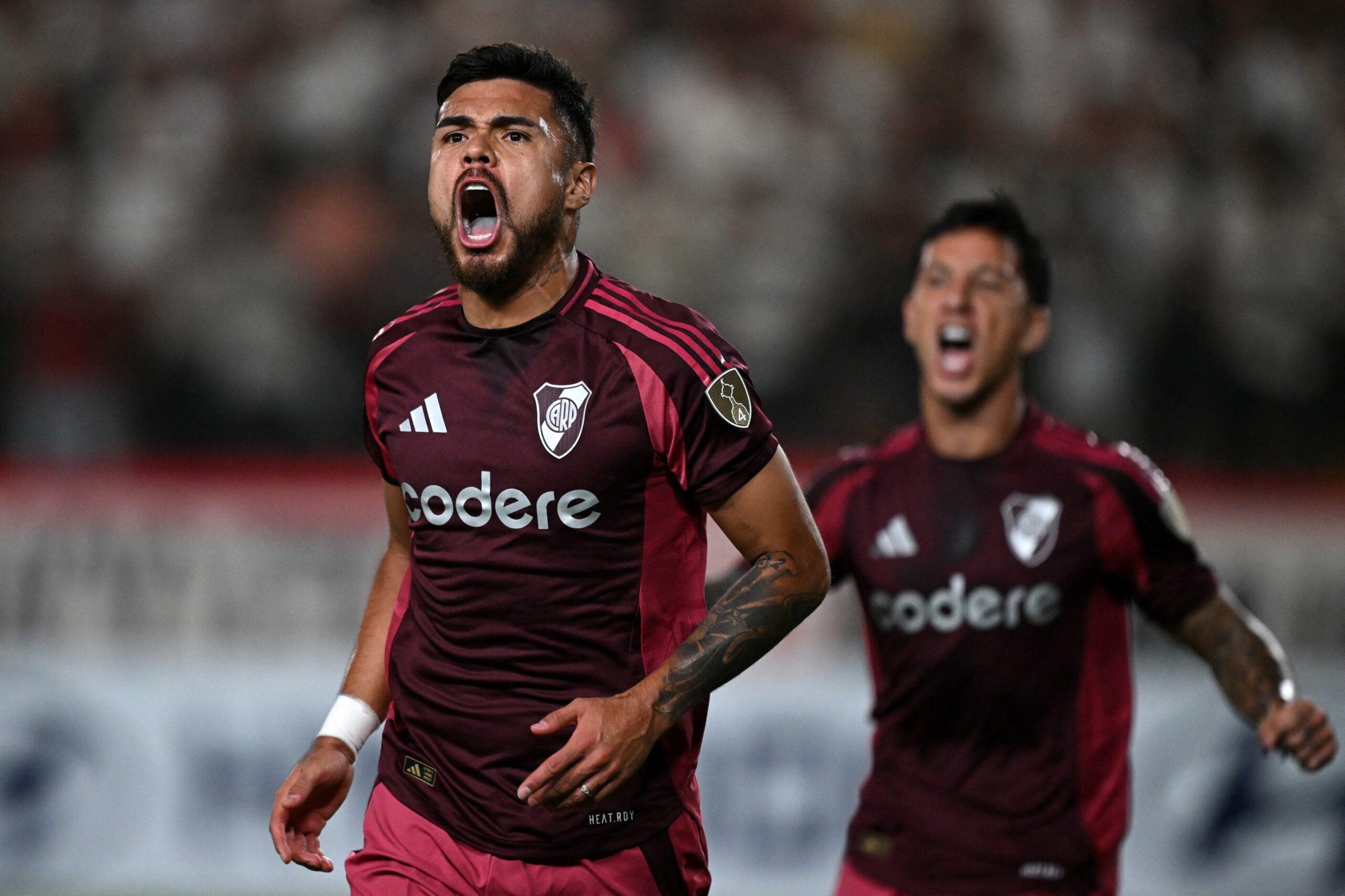 River Plate venció por la mínima diferencia a Universitario en el estadio Monumental de Lima, por el Grupo B de la Copa Libertadores.
