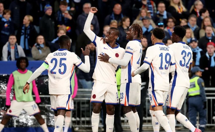 Chelsea de Moisés Caicedo goleó 1x4 al Djurgarden por la Semifinal de ida de la UEFA Conference League.