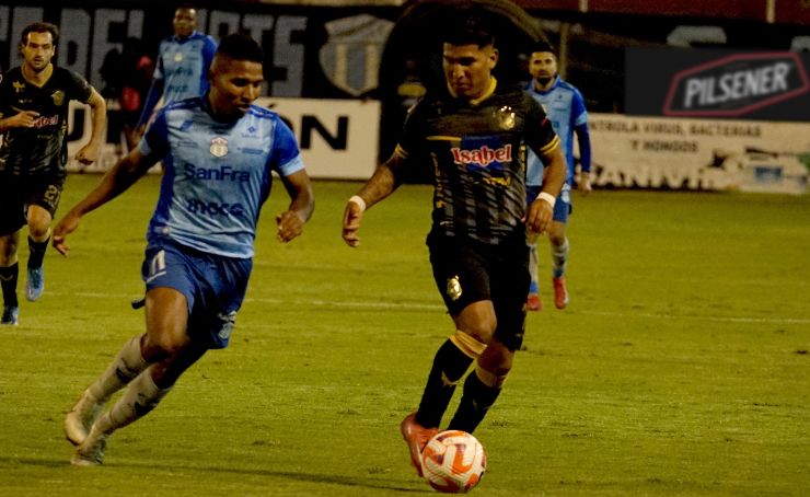 Macará y Manta empataron 2x2 en el estadio Bellavista, en el inicio de la fecha 15 de la LigaPro Ecuabet 2025.