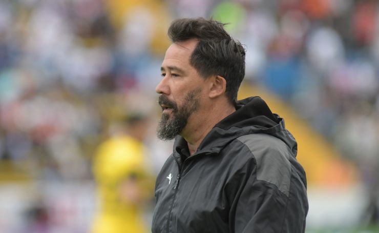 Pablo Sánchez anunció en rueda de prensa, post derrota ante Universidad Católica, que si Liga de Quito no clasifica a Octavos de Libertadores