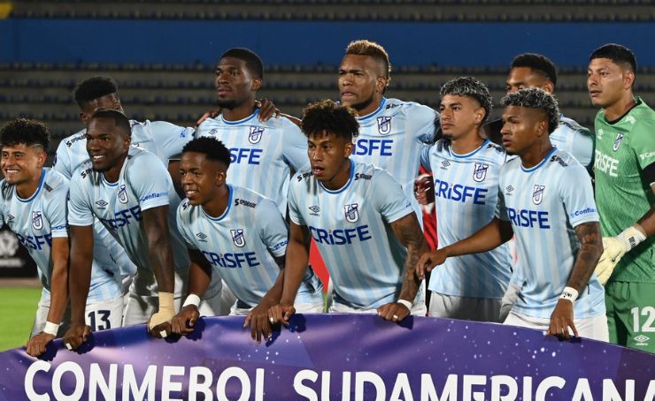 Universidad Católica venció por la mínima diferencia a Vitória y finalizó invicto la fase de grupos de la Copa Sudamericana 2025.