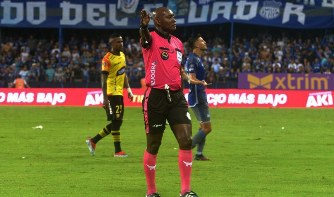 Clásico del Astillero se vive ya, y los equipos ya se preparan para el partido más importante del Ecuador, entre Barcelona SC y Emelec.