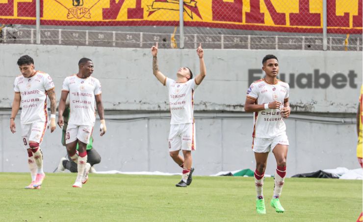 Deportivo Cuenca se tomó el Gonzalo Pozo Ripalda, al vencer a Sociedad Deportiva Aucas, por la fecha 17 de la Liga Ecuabet.