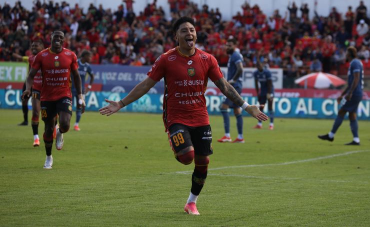 Deportivo Cuenca se hizo fuerte y venció a Universidad Católica por 3-1 en el Alejandro Serrano Aguilar, por la fecha 15 de la LigaPro