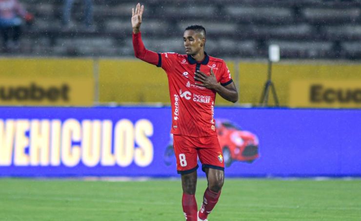 Fidel Martínez habló sobre la posibilidad de llegar al Club Sport Emelec, luego de muchos rumores que lo vinculan al club azul.