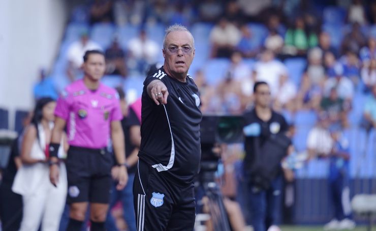 Jorge Célico no seguirá en el Club Sport Emelec, aunque los azules no lo han hecho oficial, algunos dirigentes confirmaron.