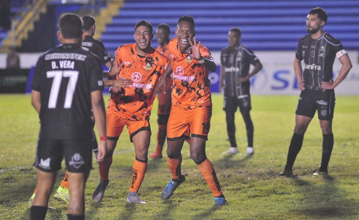 Libertad ganó, gustó y goleó 4x1 a Técnico Universitario en el estadio Reina del Cisne, por la fecha 17 de la Liga Ecuabet.