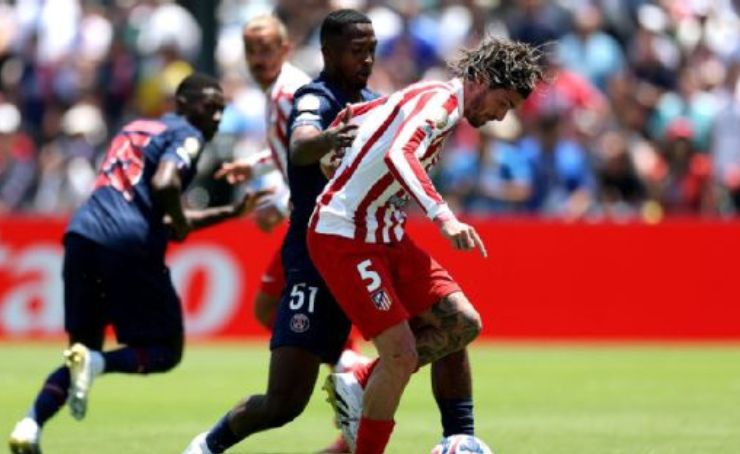PSG donde milita el ecuatoriano Willian Pacho, mostró que es un serio candidato al título en este Mundial de Clubes.