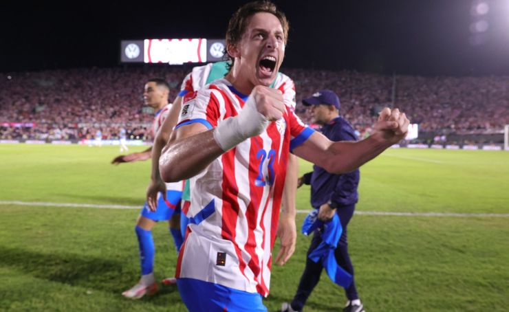 Paraguay derrotó 2x0 a Uruguay en el Estadio Defensores del Chaco por la fecha 15 de las Eliminatorias Sudamericanas.