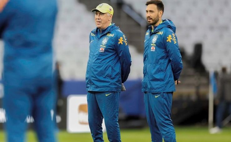 Ancelotti será el técnico de Botafogo en la Copa Libertadores, pero no es Carlo, sino Davide, el hijo y hace poco asistente.