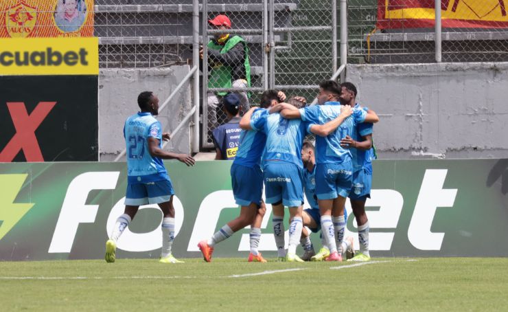 Macará se tomó Chillogallo y goleó 4x1 a Aucas que entra en crisis, mientras que los de Ambato con este triunfo, por el momento sale de la zona de descenso de la LigaPro. 