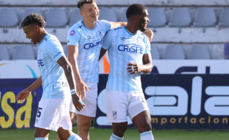 Universidad Católica derrotó por la mínima diferencia a Río Aguarico en el estadio Olímpico de Ibarra y logró el boleto a los octavos.
