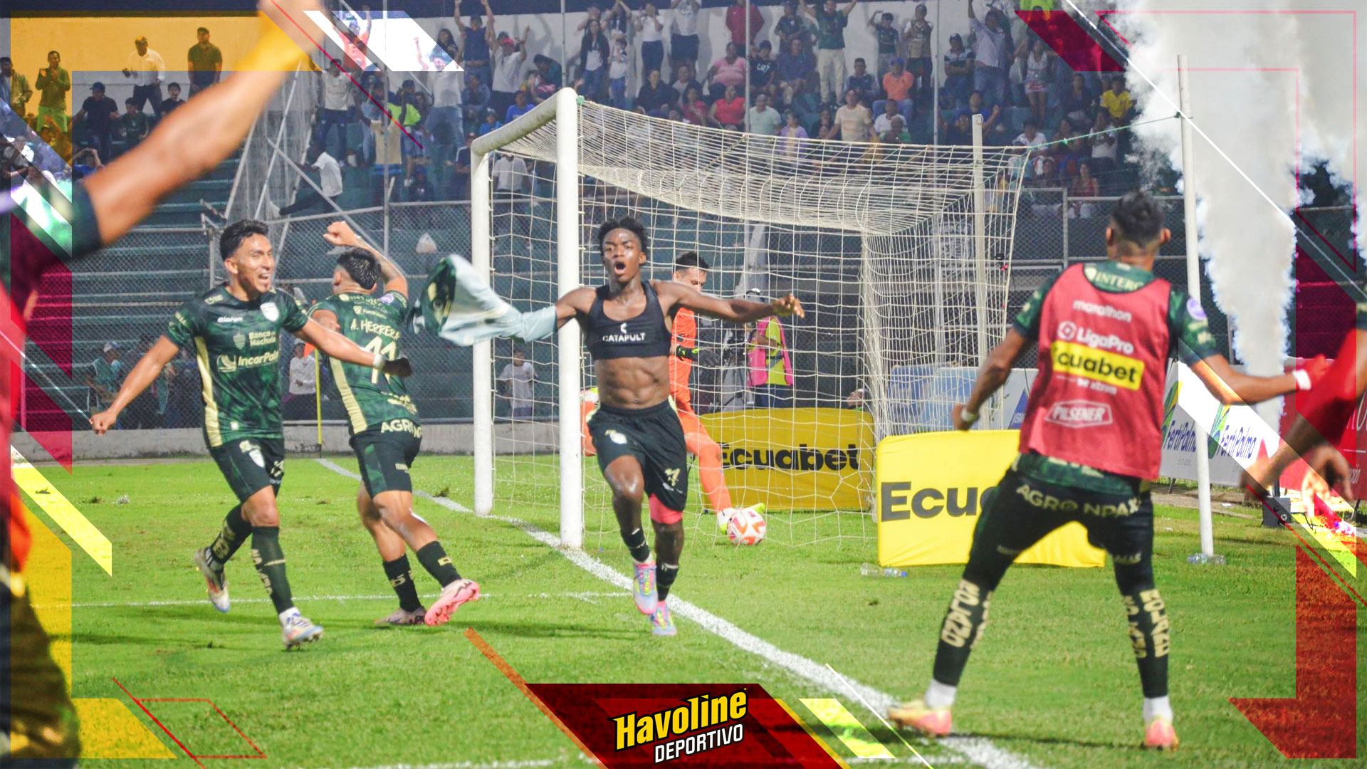 Bruno Caicedo celebrando el gol del triunfo de Orense ante el bicampeón Liga de Quito.
