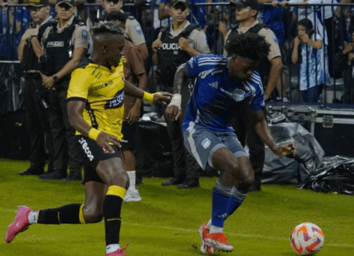 Árbitros para el Clásico del Astillero entre Emelec y Barcelona SC