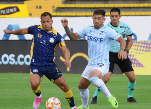 Universidad Católica empató ante Delfín en el Olímpico Atahualpa