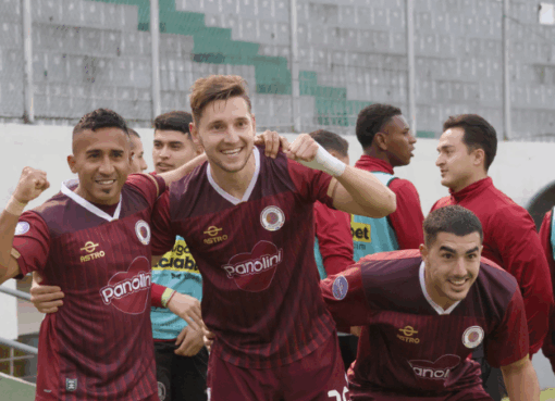Vinotinto goleó al Manta por la fecha 29 de la Liga Ecuabet 2025