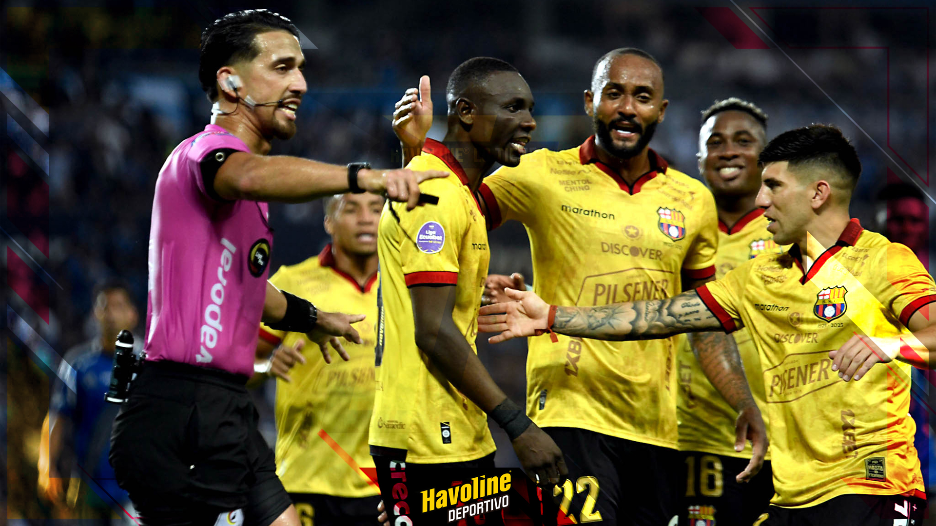 Janner Corozo celebrando el tercer gol del Ídolo ante el Bombillo