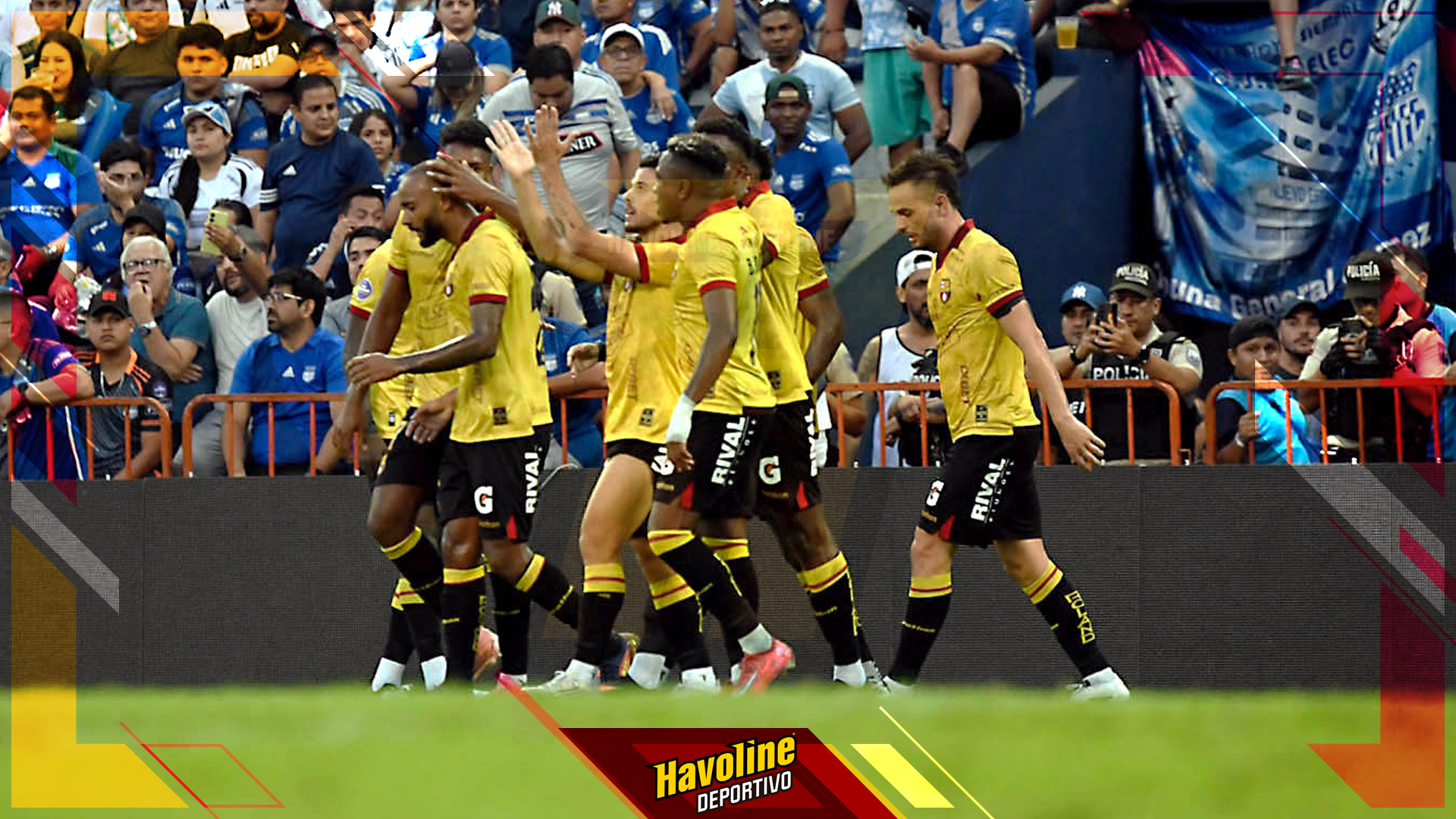 Joaquín Valiente celebra su gol en el Clásico del Astillero