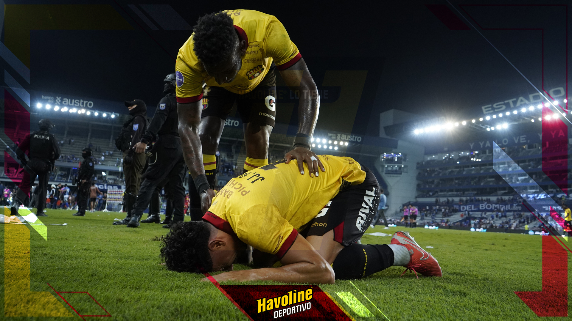 Lagrimas de Joao Rojas tras su regreso a las canchas