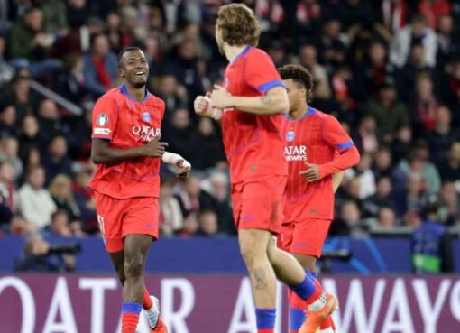 Willian Pacho marcó en la goleada del PSG ante el Bayer Leverkusen por Champions League