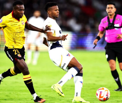 Alineaciones de Liga de Quito y Barcelona SC para el juego en el Rodrigo Paz Delgado
