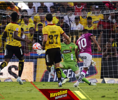 Junior Sornoza definiendo frente a De Arruabarrena el segundo gol de IDV sobre BSC