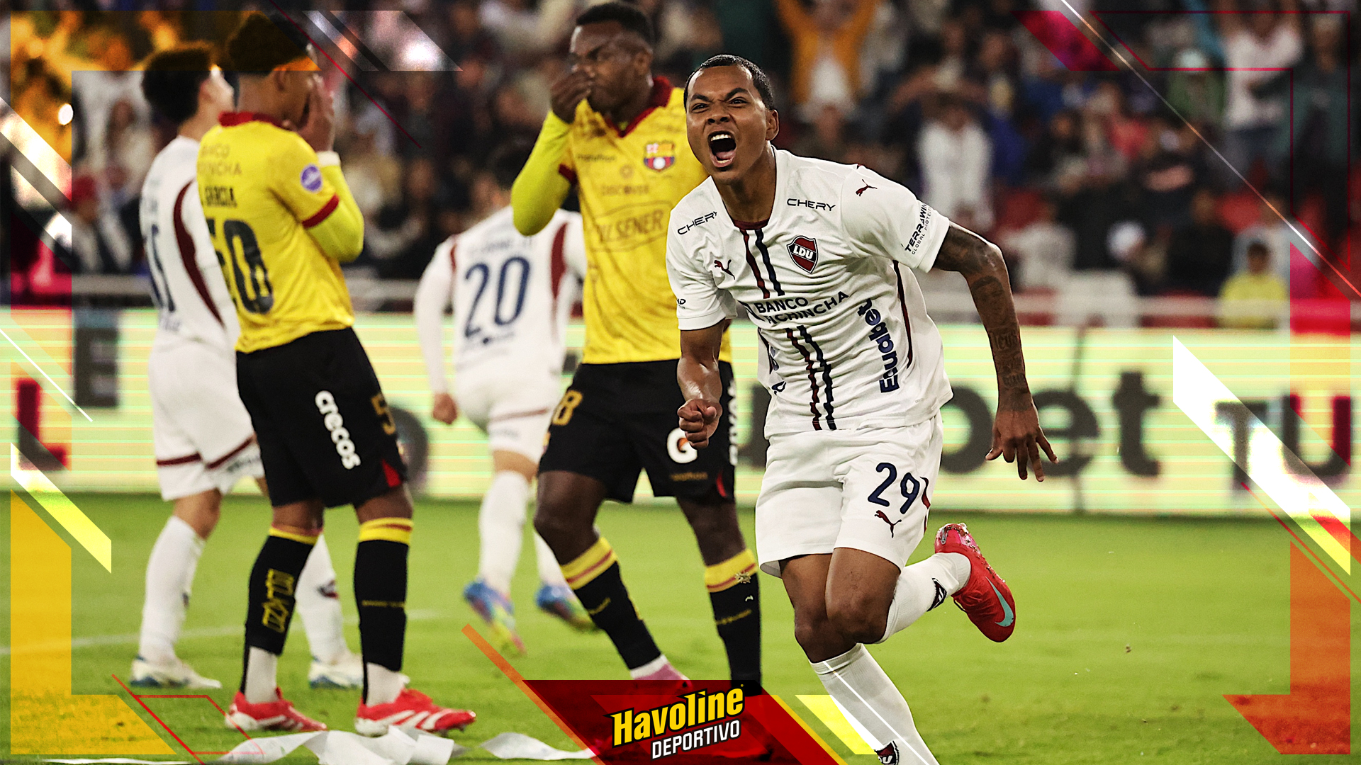 Bryan Ramírez celebrando el segundo gol de Liga de Quito ante Barcelona SC