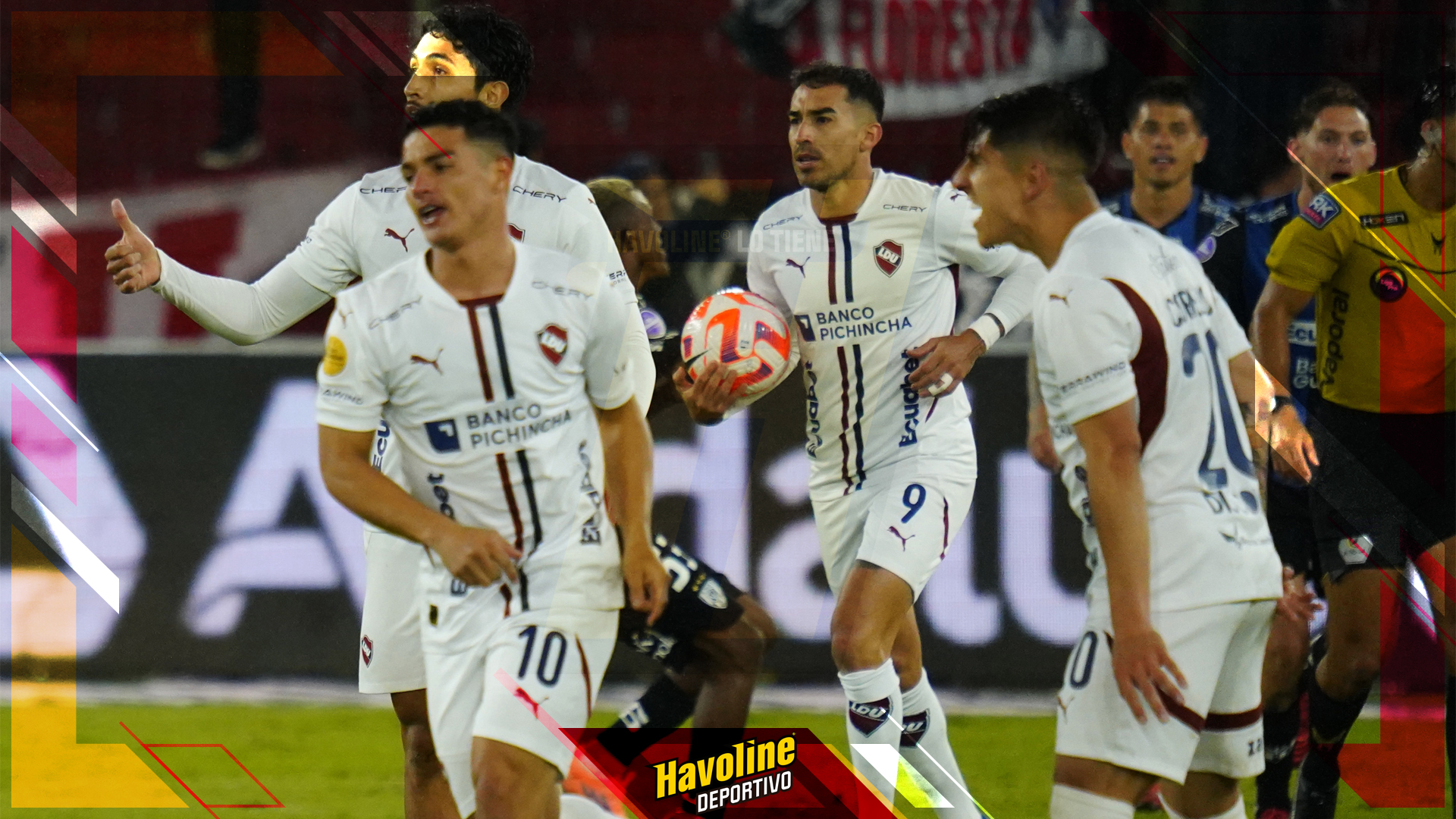 Alexander Alvarado anotaba el empate y le daba esperanzas a la hinchada Alba